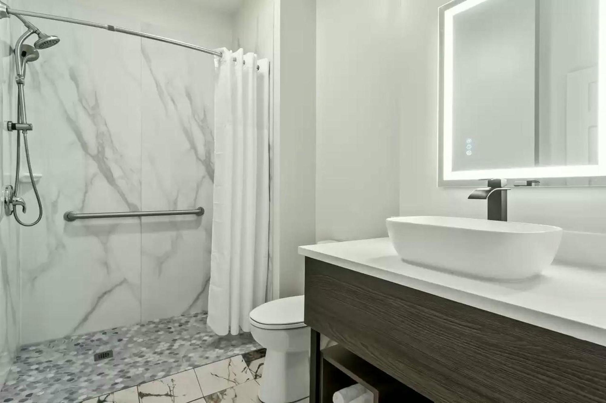 Quality Inn & Suites Columbia Harbison Luaran gambar